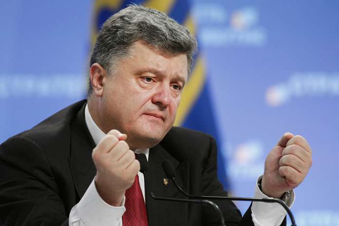 Порошенко на фракції БПП вимагає негайного голосування по уряду Порошенко на фракції БПП вимагає негайного голосування по уряду
