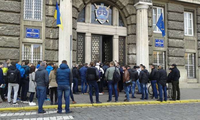 На Львівщину без конкурсу хочуть призначити прокурора На Львівщину без конкурсу хочуть призначити прокурора