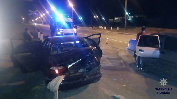 Через нетверезого водія пасажир таксі потрапила до лікарні Через нетверезого водія пасажир таксі потрапила до лікарні