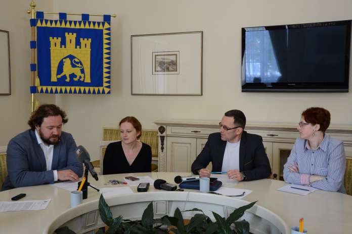 На озері Наварія відбудеться ІХ відкрита веслувальна регата ветеранів На озері Наварія відбудеться ІХ відкрита веслувальна регата ветеранів