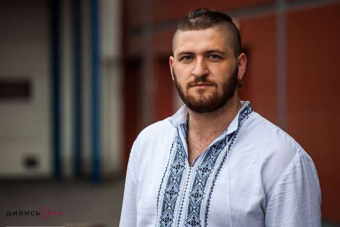 У Львові презентували єдиний повнометражний документальний фільм про вишиванку У Львові презентували єдиний повнометражний документальний фільм про вишиванку