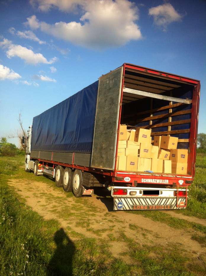 Податківці Львівщини затримали партію контрабандних товарів на суму 1 млн грн Податківці Львівщини затримали партію контрабандних товарів на суму 1 млн грн