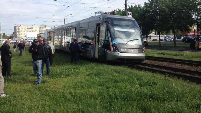 У Києві зійшов з рейок львівський «Електрон» У Києві зійшов з рейок львівський «Електрон»