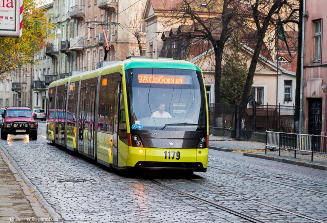 Нові контролери у львівських трамваях будуть толерантними та вихованими, – Михайло Сидорович