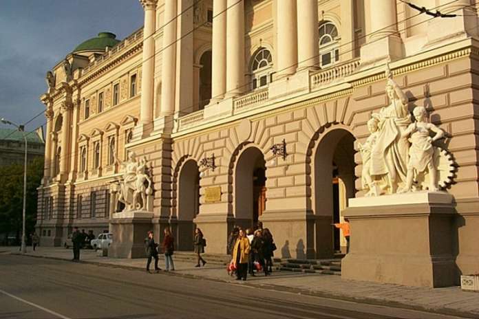 Серед львівських вузів, які обирають абітурієнти, лідирує університет Франка Серед львівських вузів, які обирають абітурієнти, лідирує університет Франка