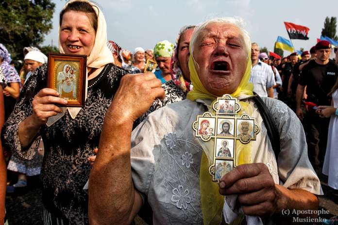 Як скандальну хресну ходу не пустили до Борисполя (фото) Як скандальну хресну ходу не пустили до Борисполя (фото)