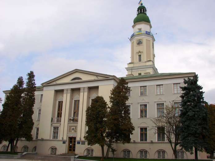 Виконком Дрогобицької міськради звернувся до Кабміну щодо впровадження мораторію на підвищення тарифів (Відео) Виконком Дрогобицької міськради звернувся до Кабміну щодо впровадження мораторію на підвищення тарифів (Відео)