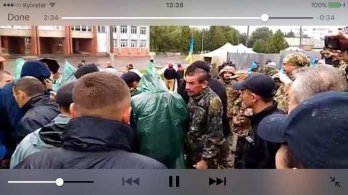 ЛМР заборонила будувати на Варшавській-Сосновій, та замовник ігнорує рішення влади (Відео) ЛМР заборонила будувати на Варшавській-Сосновій, та замовник ігнорує рішення влади (Відео)