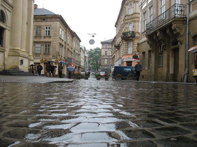 Дощ у Львові