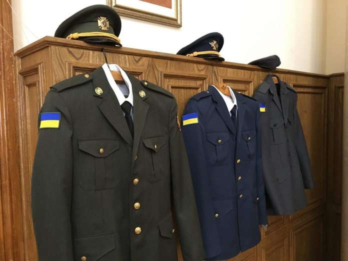 Військові вийдуть у новій формі на парад до Дня Незалежності (Фото) Військові вийдуть у новій формі на парад до Дня Незалежності (Фото)
