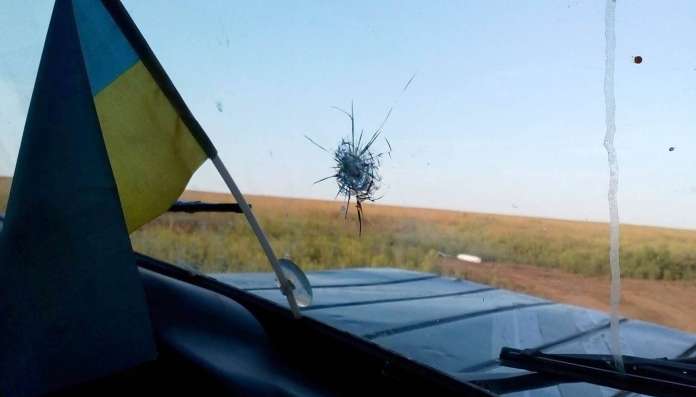 Бойовики застосували бронетехніку проти ЗСУ на Сході України Бойовики застосували бронетехніку проти ЗСУ на Сході України