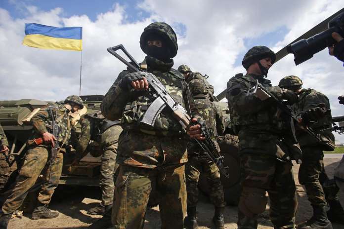 Російські окупаційні війська не припиняють гатити по українських позиціях (Відео) Російські окупаційні війська не припиняють гатити по українських позиціях (Відео)