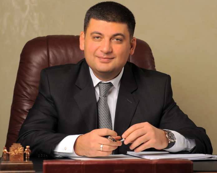 Чи спекулює Гройсман, говорячи про ремонт доріг в Україні Чи спекулює Гройсман, говорячи про ремонт доріг в Україні