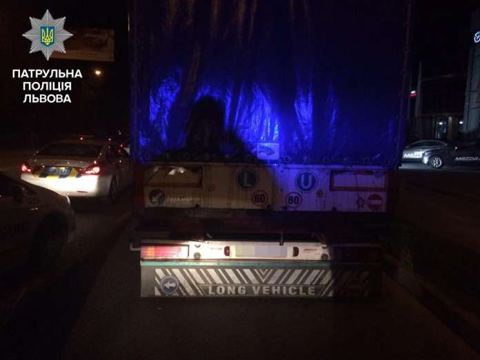 У Львові патрульні ганялися за п’яним водієм фури У Львові патрульні ганялися за п’яним водієм фури