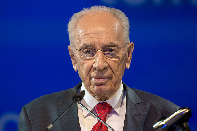 Shimon Peres in hospital after stroke