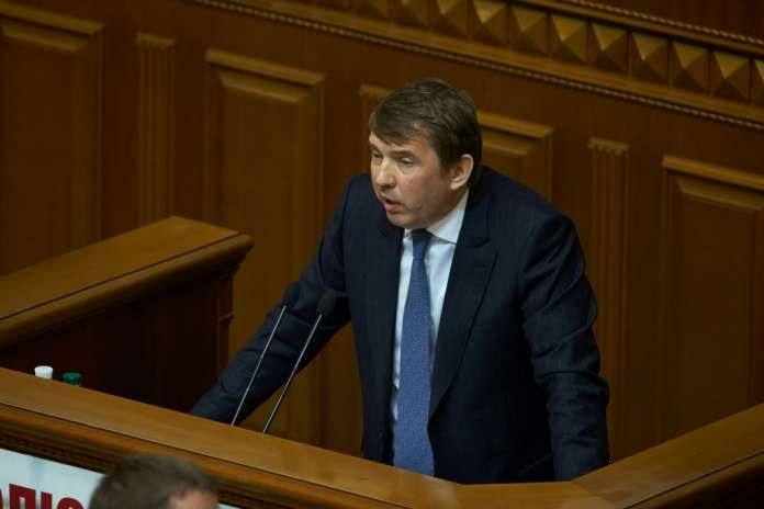 У найближчі роки мораторій на продаж землі не знімуть У найближчі роки мораторій на продаж землі не знімуть