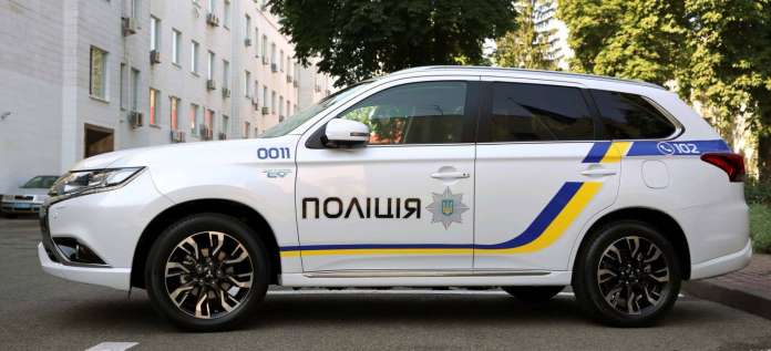 Поліція закупить нові гібридні Mitsubishi за «кіотські» гроші Поліція закупить нові гібридні Mitsubishi за «кіотські» гроші