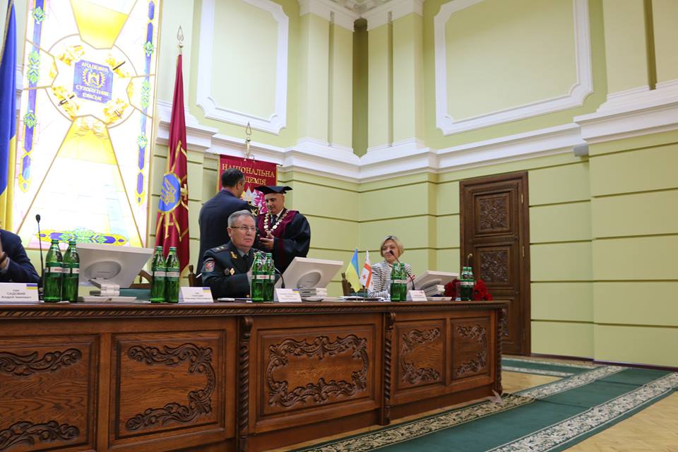 У Львові начальнику Генштабу ЗС Грузії вручили почесний диплом (Фото)