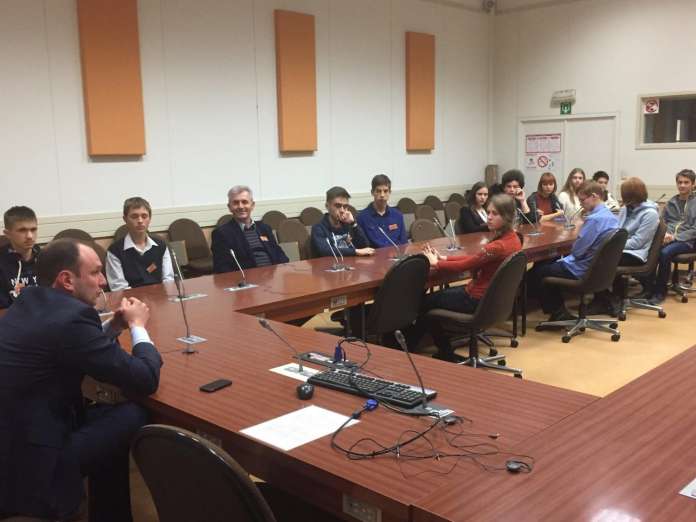 Львівські ліцеїсти відвідали штаб-квартиру НАТО у Брюсселі Львівські ліцеїсти відвідали штаб-квартиру НАТО у Брюсселі