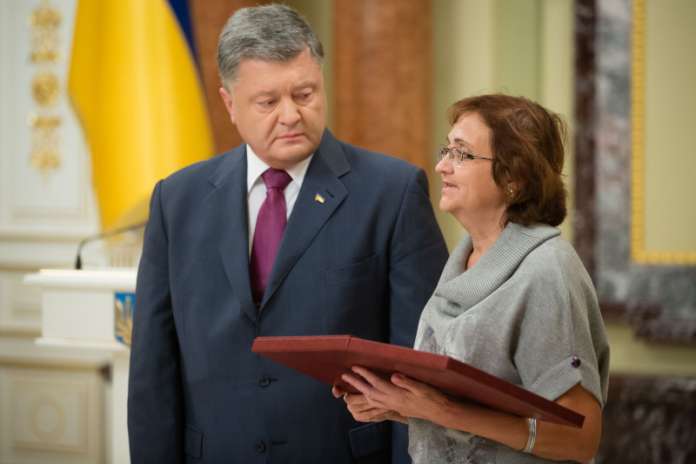 Порошенко нагородив 109 військових, які брали участь в АТО Порошенко нагородив 109 військових, які брали участь в АТО