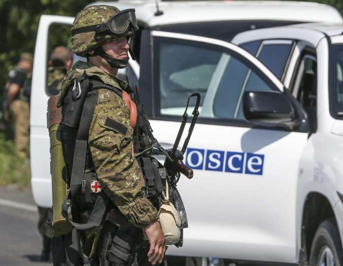 В «ДНР» і «ЛНР» проти збройної місії ОБСЄ на Донбасі В «ДНР» і «ЛНР» проти збройної місії ОБСЄ на Донбасі