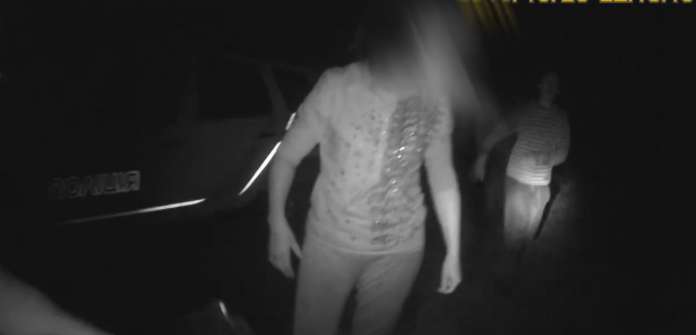 На Львівщині скажена сімейка побила патрульних (Відео) На Львівщині скажена сімейка побила патрульних (Відео)