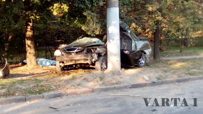 У Львові сталася жахлива ДТП: один загиблий, двоє постраждалих У Львові сталася жахлива ДТП: один загиблий, двоє постраждалих