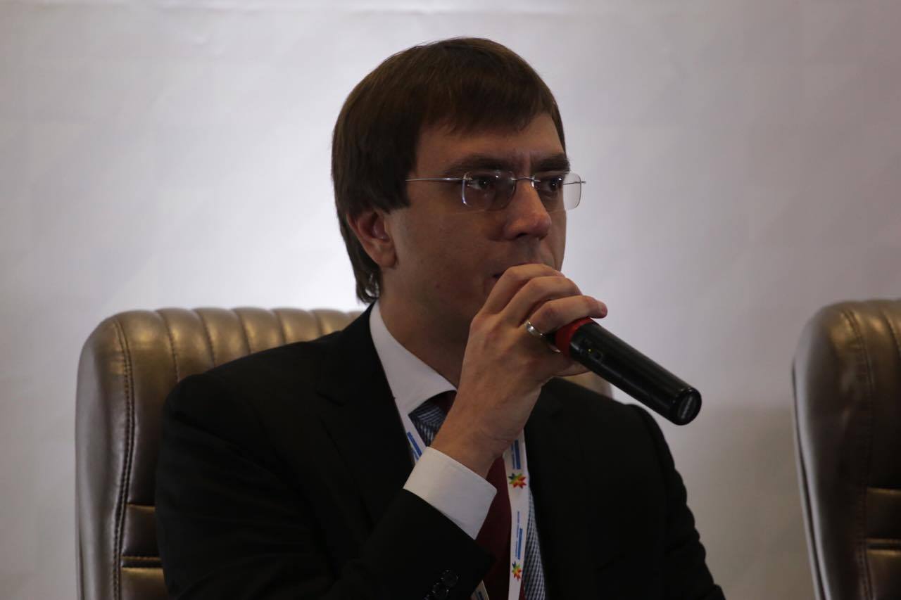 Володимир Омелян