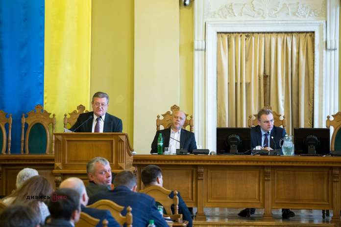 Львівські депутати прийняли бюджет з «катастрофою» Львівські депутати прийняли бюджет з «катастрофою»