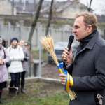 Школярі Львова запалили «Свічу пам'яті», аби вшанувати жертв Голодоморів (фоторепортаж) - 20