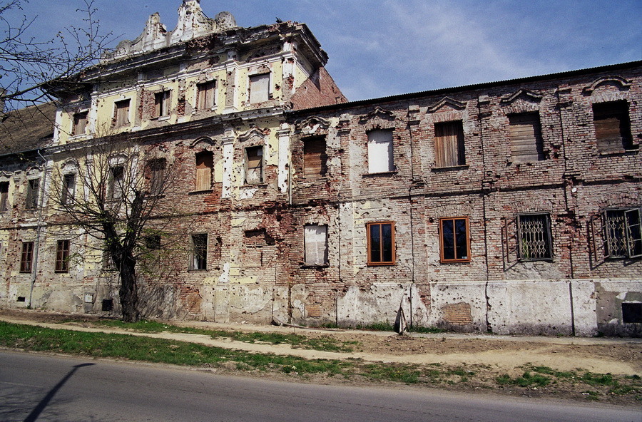 _dvorac_front0