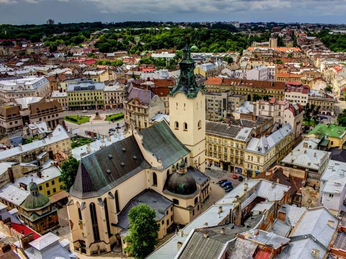 Скільки і на що витрачають туристи у Львові