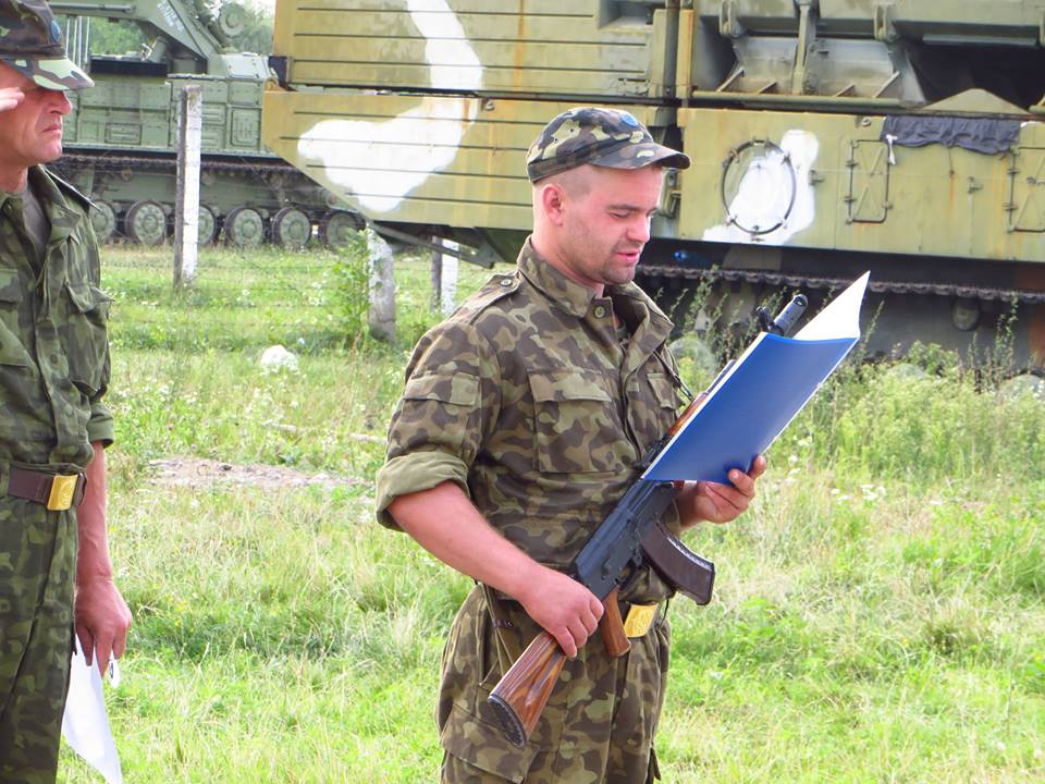 Артур Балашов перед вихздо в АТО. Серпень, 2014 р.