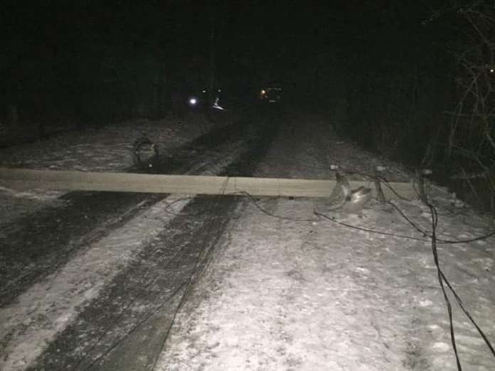 На Львівщині нетверезий водій «напав» на стовп На Львівщині нетверезий водій «напав» на стовп