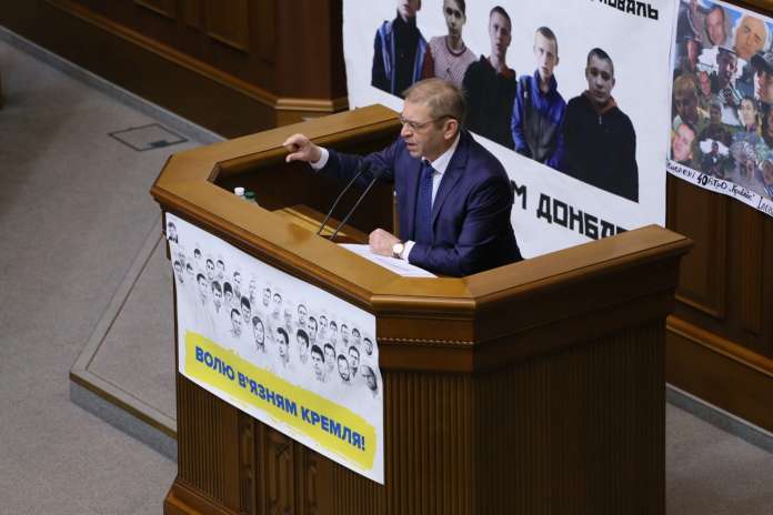 У День ЗСУ депутати підняли зарплати військовим та створили єдиний держреєстр У День ЗСУ депутати підняли зарплати військовим та створили єдиний держреєстр