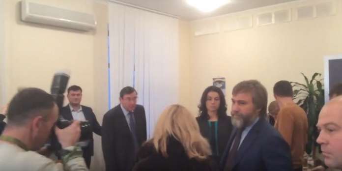 Генпрокурор нецензурно вилаяв адвоката Новинського Генпрокурор нецензурно вилаяв адвоката Новинського