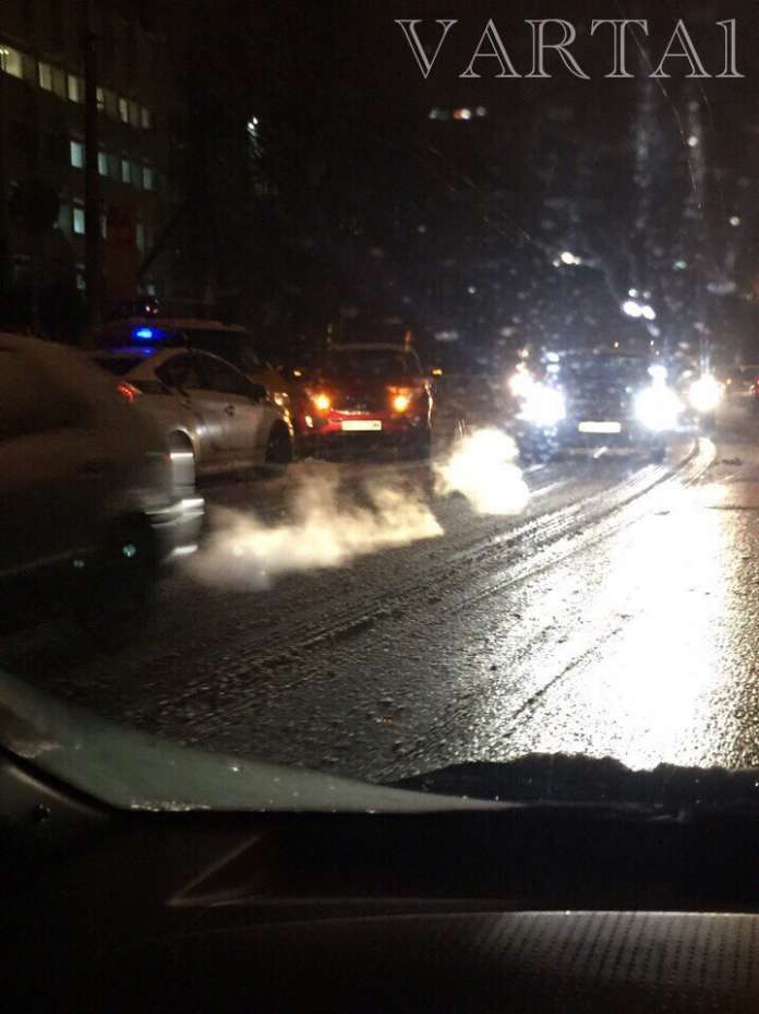 На вулиці Зелена через дві ДТП утворився затор На вулиці Зелена через дві ДТП утворився затор