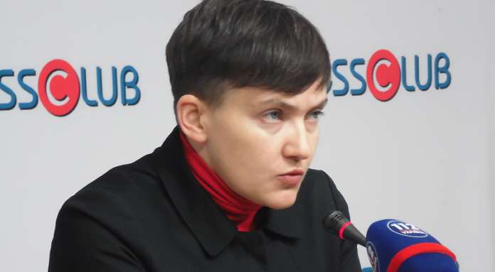 Савченко у Львові знудилася від презентації своєї громадської платформи і втекла від ЗМІ (репортаж) Савченко у Львові знудилася від презентації своєї громадської платформи і втекла від ЗМІ (репортаж)