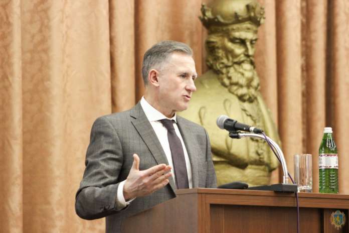 Заступник Супрун представив медикам програму «Доступні ліки» Заступник Супрун представив медикам програму «Доступні ліки»
