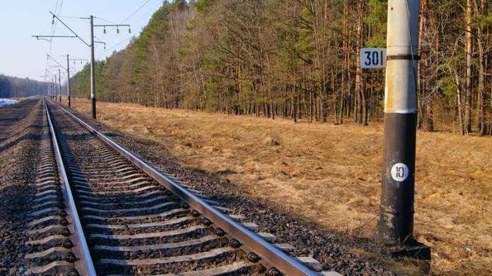 Версія про самогубство дівчини, яку збив потяг, не відкидається, – поліція Версія про самогубство дівчини, яку збив потяг, не відкидається, – поліція