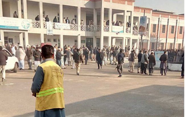 pak_uni_650x410