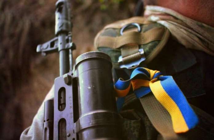 Внаслідок потужного обстрілу цієї ночі в зоні АТО є поранені Внаслідок потужного обстрілу цієї ночі в зоні АТО є поранені