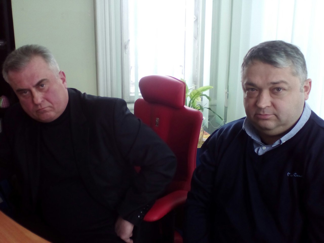 Адвокати Регіонального центру з надання безоплатної вторинної правової допомоги у Львівській області. Зліва — Олег Волкун, зправа — Ростислав Доль