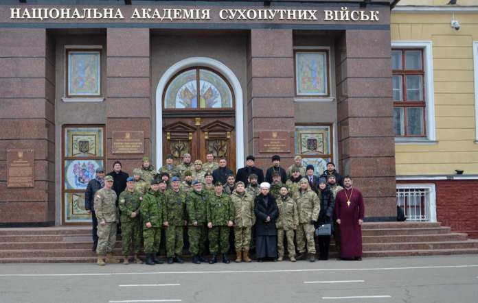 У Львові розпочалися пілотні курси підготовки військових капеланів (фото) У Львові розпочалися пілотні курси підготовки військових капеланів (фото)