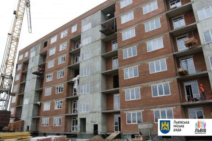 Будинок для учасників АТО майже готовий: до Великодня планують оформити ордери на 53 квартири Будинок для учасників АТО майже готовий: до Великодня планують оформити ордери на 53 квартири