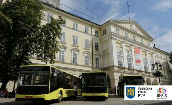 Хто кого дурить: в історії з автобусами для АТП №1 сплили пікантні деталі Хто кого дурить: в історії з автобусами для АТП №1 сплили пікантні деталі