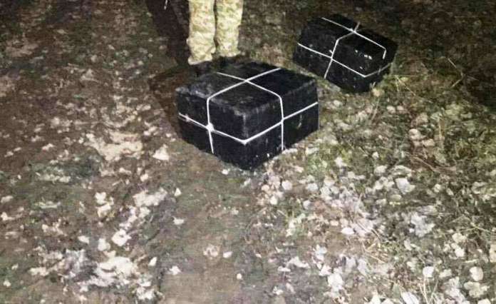 Пригоди цигаркових контрабандистів: порушників зупиняли пострілами Пригоди цигаркових контрабандистів: порушників зупиняли пострілами