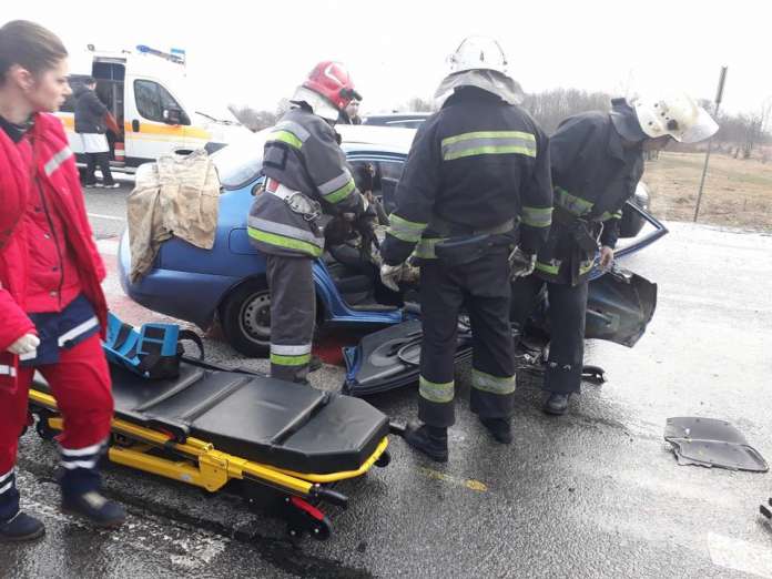 В аварії на Львівщині постраждали двоє дітей В аварії на Львівщині постраждали двоє дітей