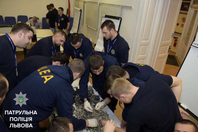 Львівський патрульний пройшов курс навчання у Будапешті Львівський патрульний пройшов курс навчання у Будапешті