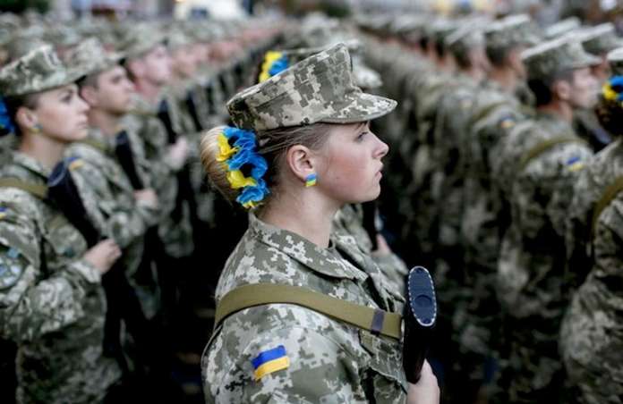 Депутати пропонують ухвалити закон про забезпечення рівних прав для жінок і чоловіків у ЗСУ Депутати пропонують ухвалити закон про забезпечення рівних прав для жінок і чоловіків у ЗСУ